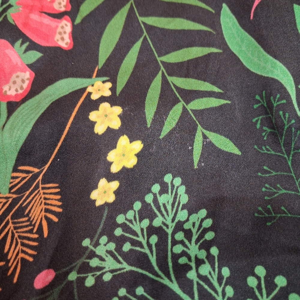 Karen Mabon Size M Silk Forest Wolf Print Pj Top - Picture 4 of 7